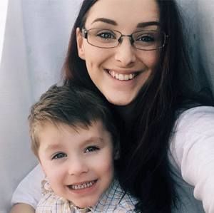 Meet your Posher, Dana